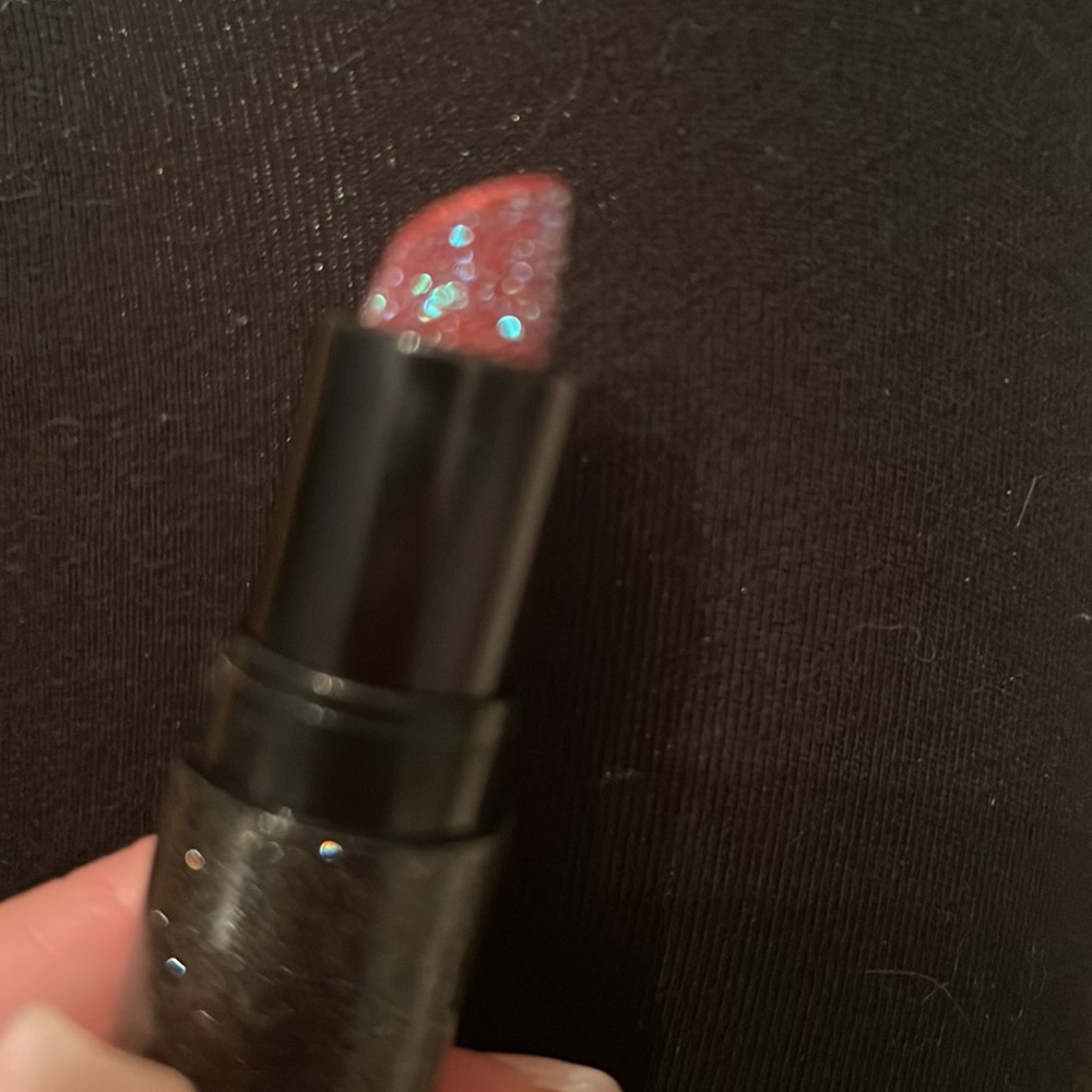Lipstick - Picture 2 of 4